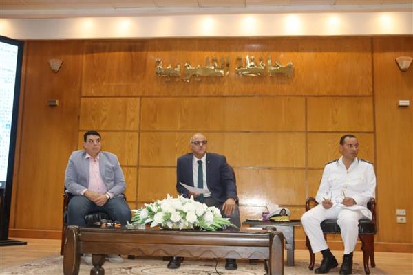 محافظ القليوبية يوجه بإنهاء ملف تقنين الأراضي وتقديم التسهيلات للجادين