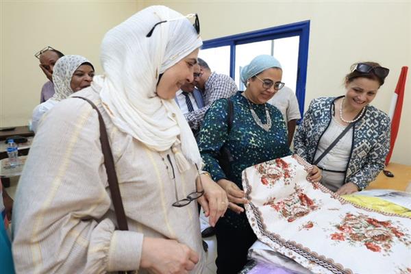 المستشارة أمل عمار تتفقد مركز التكوين المهني وتزور الوحدة المحلية بشلاتين