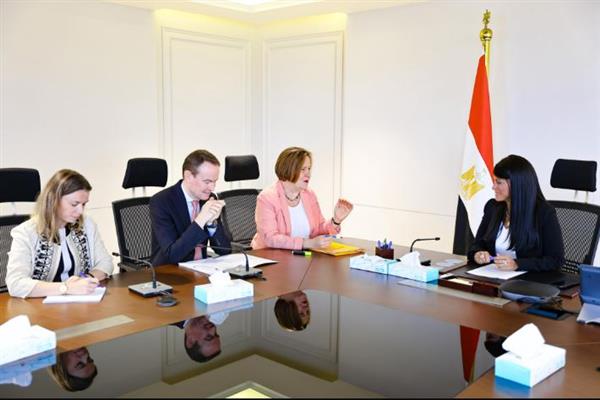 "المشاط" تبحث مع مدير وكالة التنمية الفرنسية مستقبل العلاقات المشتركة