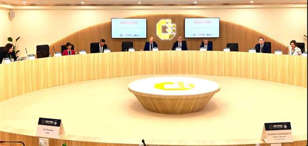 "بدوي" يرأس المائدة المستديرة بمؤتمر Gastech لتعظيم الاستفادة من موارد الغاز المصري