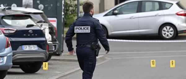 حادث طعن داخل مدرسة في جنوب فرنسا يسفر عن إصابات خطيرة