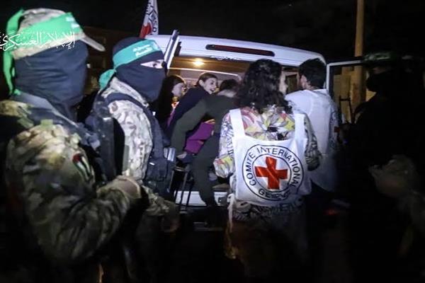 نتنياهو لـ"قطر": أطردوا عناصر حماس أو سنلاحقهم بأنفسنا