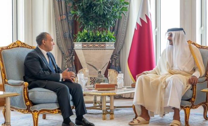وزير الخارجية ينقل رسالة تضامن من السيسي إلى أمير قطر بشأن العدوان الإسرائيلي السافر
