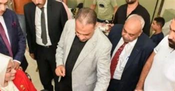   محافظ الشرقية يوزع كراسٍ متحركة وأطراف صناعية لذوي الهمم