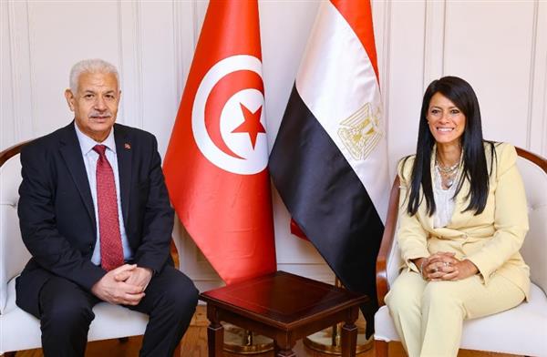 وزيرة التخطيط تلتقي وزير التجارة التونسي لبحث تعزيز العلاقات بين البلدين