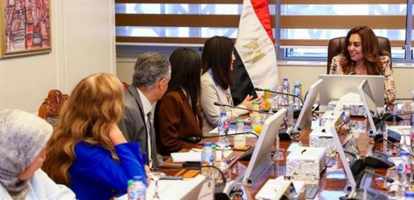 وزير التنمية المحلية تؤكد أهمية التعاون مع برنامج الأمم المتحدة الإنمائي