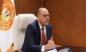   وزير العمل: حملات تفتيش شاملة لضبط تراخيص عمل الأجانب في مصر