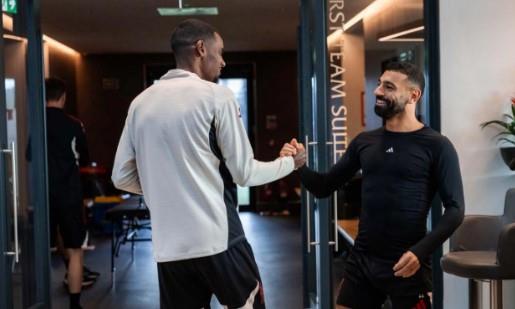 محمد صلاح يعود لليفربول استعدادًا لموقعة بيرنلي
