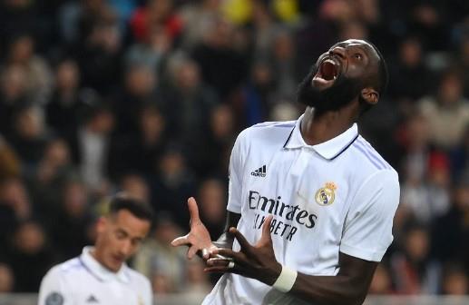 ريال مدريد يعلن إصابة أنطونيو روديجر وغيابه عن مباراة سوسيداد