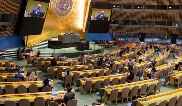 الجمعية العامة للأمم المتحدة تعتمد قرارا بتسوية قضية فلسطين وحل الدولتين
