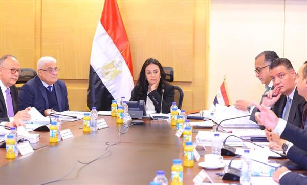 وزيرة التضامن تترأس اجتماع مجلس إدارة بنك ناصر الاجتماعي بعد إعادة تشكيله