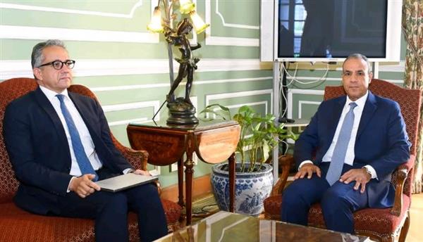 وزير الخارجية يستقبل المرشح المصري لمنصب مدير عام اليونسكو