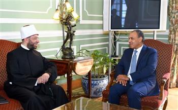   وزير الخارجية يستقبل وزير الأوقاف