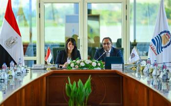   وزيرة التخطيط من قنا: السردية الوطنية للتنمية الاقتصادية تعزز دور المحافظات في زيادة الإنتاجية