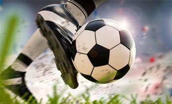   أبرزها بيرنلي ضد ليفربول.. مواعيد مباريات اليوم