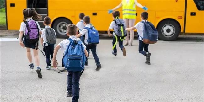 قبل العودة للمدارس.. نصائح لإعادة الطفل إلى الروتين المدرسي