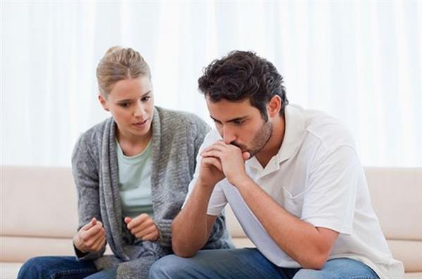 كيف أتعامل مع زوجي البخيل؟