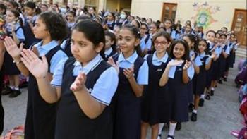 رسم هويتنا.. وباق في ذاكرتنا.. الزي المدرسي .. «زمان لما كنا تلامذة»