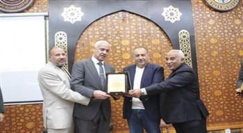   محافظ أسيوط يشهد احتفال جامعة الأزهر بذكرى المولد النبوي الشريف 