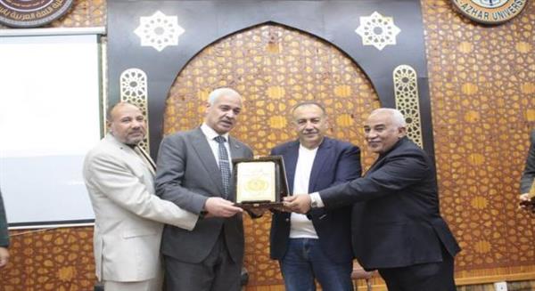 محافظ أسيوط يشهد احتفال جامعة الأزهر بذكرى المولد النبوي الشريف
