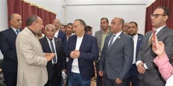   محافظ أسيوط ونائب رئيس جامعة الأزهر يفتتحان قاعة استوديو متطورة بكلية اللغة العربية 