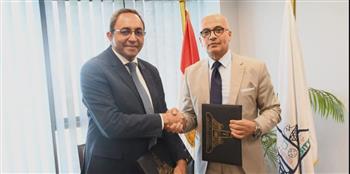   جامعة عين شمس توقع بروتوكول تعاون  مع محافظة قنا