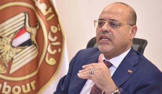 الإنتاج يعود بشركة نسيج الإسكندرية بعد مفاوضات أزمة وفاة طفلة