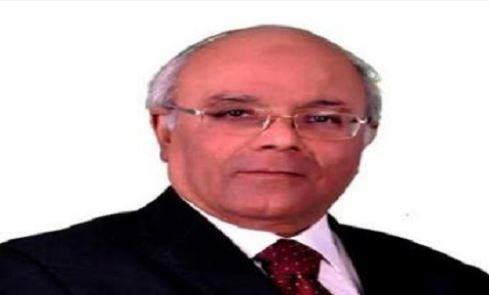 الفيومي: الحكومة تستهدف طرح 10 شركات في البورصة أو لمستثمر استراتيجي
