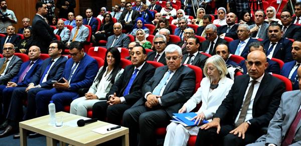 رئيس الوزراء يشارك في فعاليات إطلاق وتدشين الأكاديمية الدولية للعمارة والعمران