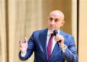   وزير التعليم يعلن عن مفاجأة سارة للمعلمين