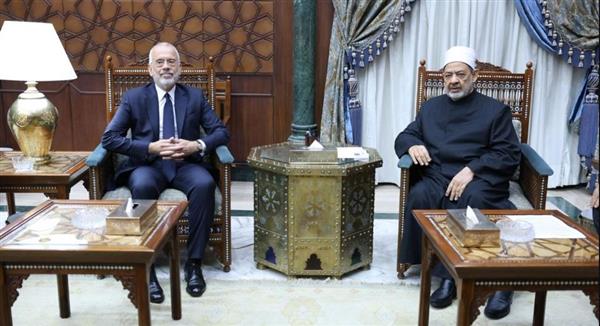 الإمام الأكبر يستقبل السفير اليوناني لدى القاهرة