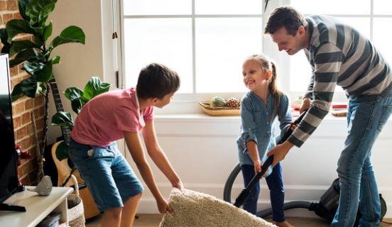 متى يتم تدريب الأطفال على تحمل المسؤولية؟.. استشاري صحة نفسية تجيب