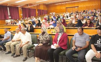   كلية علوم أسيوط تنظم ورشة عمل بعنوان "تقنيات وصيانة الميكروسكوبات في معامل البيولوجي"