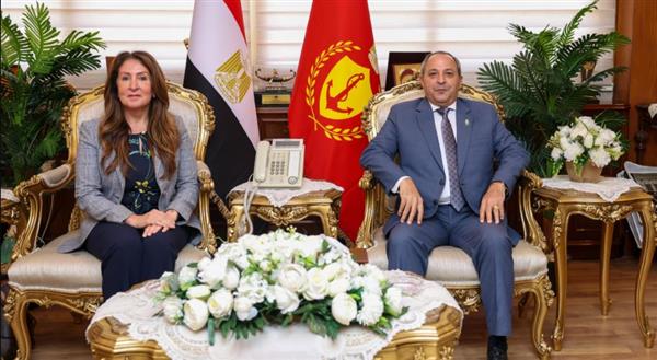 السفيرة الأمريكية والوفد التجاري الأمريكى فى زيارة إلى بورسعيد