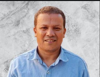 المستحلبات والمثبتات: سر القوام المتجانس والجودة العالية في صناعة الألبان.