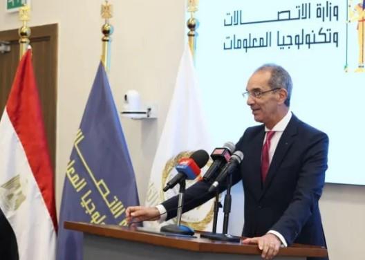 وزير الاتصالات لـ"إكسترا نيوز": التعهيد يحقق طفرة كبيرة ويجلب عملة صعبة لـ مصر