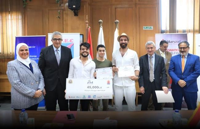 الأعلى للجامعات يكرم الطلاب الفائزين في مسابقة "إبداع مستدام" 