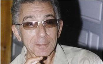 ذكرى رحيل علي عبد الخالق.. مخرج جمع بين الإبداع السينمائي والدراما التلفزيونية