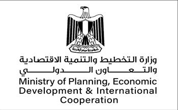   وفد وزارة التخطيط يتفقد عددًا من المشروعات التنموية بقرية نجع العسيرات بسوهاج
