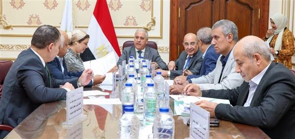 تمديد خدمة رزق عبدالسميع رئيسًا لمجلس إدارة دار المعارف والقومية للتوزيع