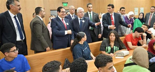 افتتاح أول عام دراسي بجامعة القاهرة الأهلية