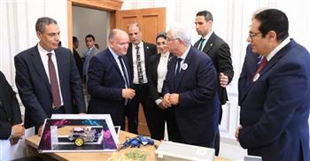   وزير التعليم العالي يتفقد جامعة القاهرة الأهلية