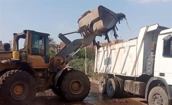 رفع 940 طن مخلفات من الكونيسة بالعمرانية