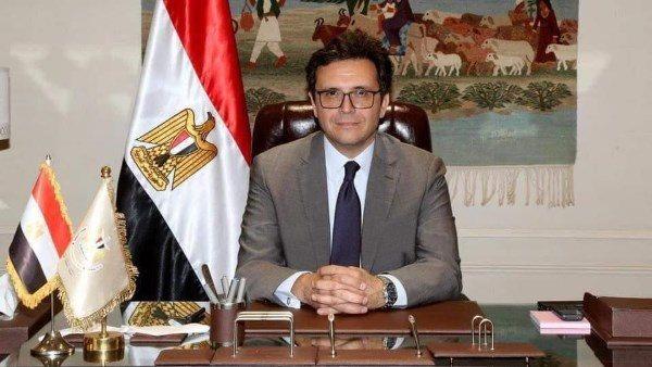 وزير الثقافة: المسرح أداة تواصل عالمي لا تعرف الحواجز