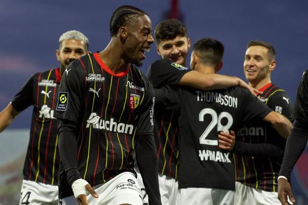 الدوري الفرنسي.. لانس يكبد ليل خسارته الأولى