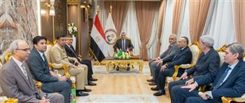   وزير الإنتاج الحربي يبحث مع السفير الباكستاني التعاون في التصنيع العسكري والمدني