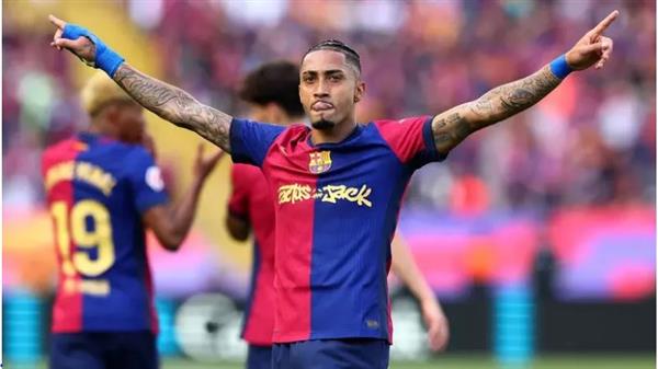 رافينيا يدخل تاريخ برشلونة بوصوله إلى المباراة رقم 150 بقميص الفريق