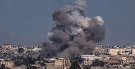 مصادر طبية فلسطينية: 11 شهيدا بنيران جيش الاحتلال منذ فجر اليوم  بغزة
