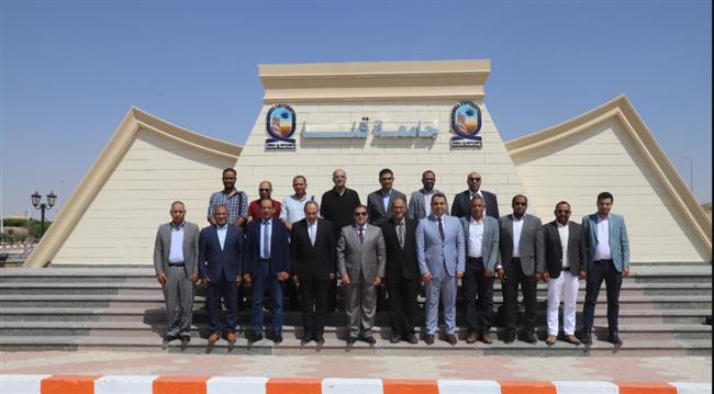 رئيس جامعة جنوب الوادى يلتقي وكيل وزارة الصحة لبحث سبل تعزيز التعاون المشترك
