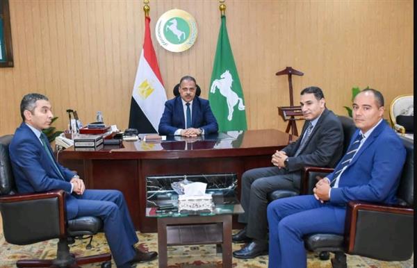 محافظ الشرقية يستقبل نائب رئيس الجهاز القومي لتنظيم الاتصالات والوفد المرافق له